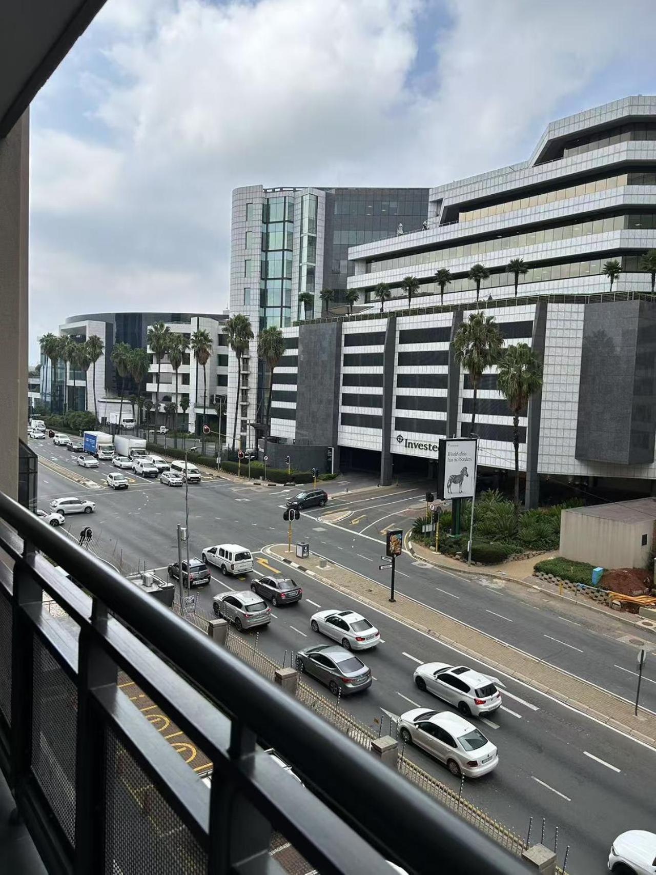 Sandton Westpoint Aster *